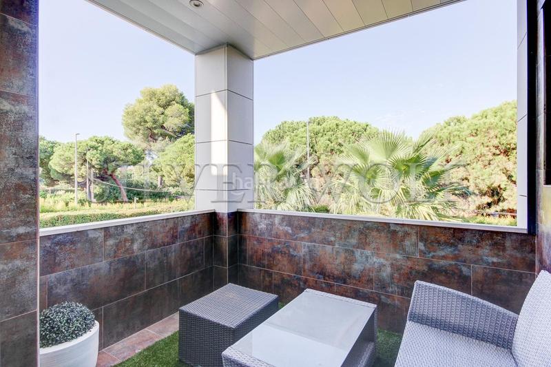 Foto 26b101bc-d6e5-41c2-8453-56dc5e1acbfe. Casa nivel superior en Gava Mar Gavà