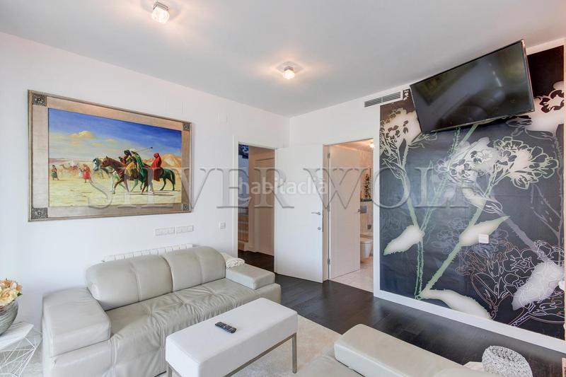 Foto 355f3612-3e6e-4a82-ba14-6b7bfffb7108. Casa nivel superior en Gava Mar Gavà
