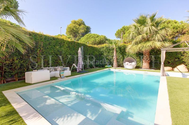 Foto ace8266c-fb9d-4c4a-a449-f66a47592c00. Casa nivel superior en Gava Mar Gavà