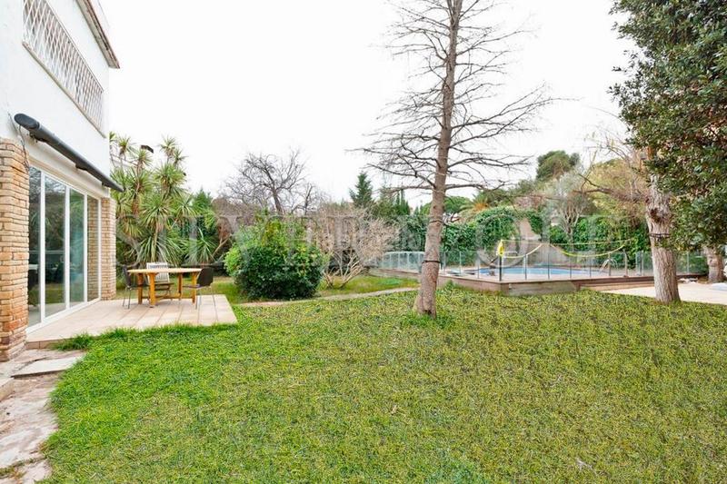 Foto a96b21c7-a2f1-4c34-a1f5-e33baae7e810. House with heating parking pool in El Poal Castelldefels