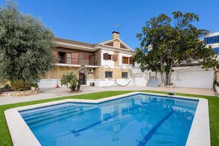 Maison à Tiana. Dos en uno