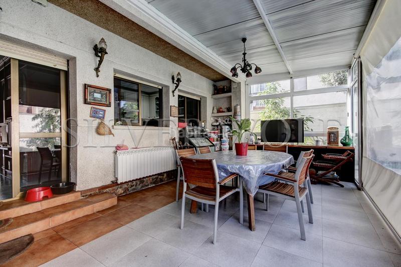 Foto 65ca2e73-2365-42f3-a299-b7941eee0e1d. Maison avec chauffage parking piscine dans Lluminetes Castelldefels