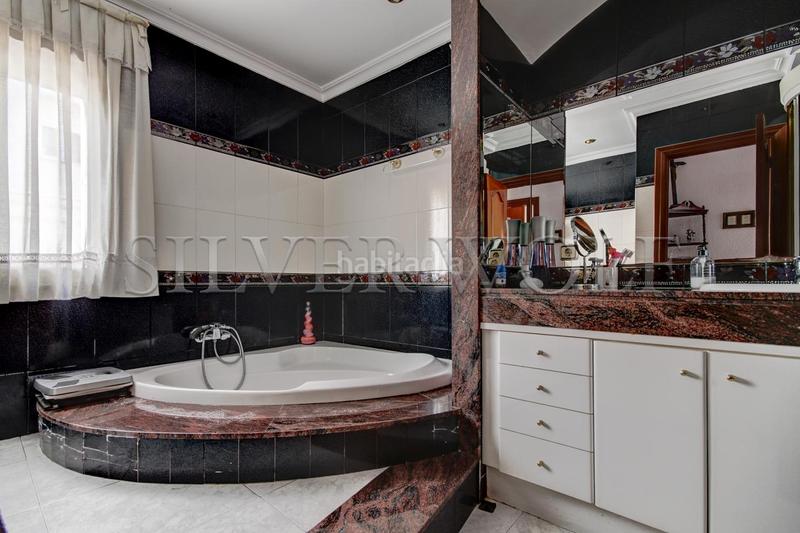 Foto af924d11-0615-4c97-bbe2-f214d6ba3fbe. Maison avec chauffage parking piscine dans Lluminetes Castelldefels