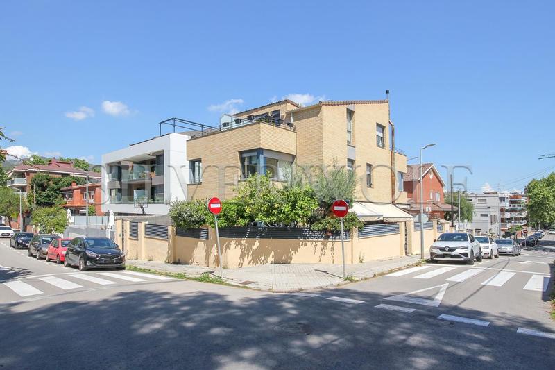 Foto aef7e750-3a5e-4c0b-805a-ac7eb9aeed17. Casa adossada amb calefacció aparcament a Montmar Castelldefels