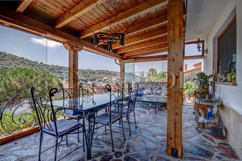 Foto 83b03303-414c-40df-a09e-07e4c830963b. Haus mit heizung pool in Sant Fost de Campsentelles