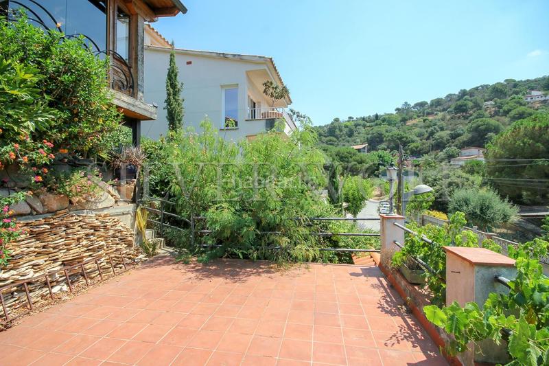 Foto df631a50-de7b-4912-9002-6d506d06e1e6. Haus mit heizung pool in Sant Fost de Campsentelles