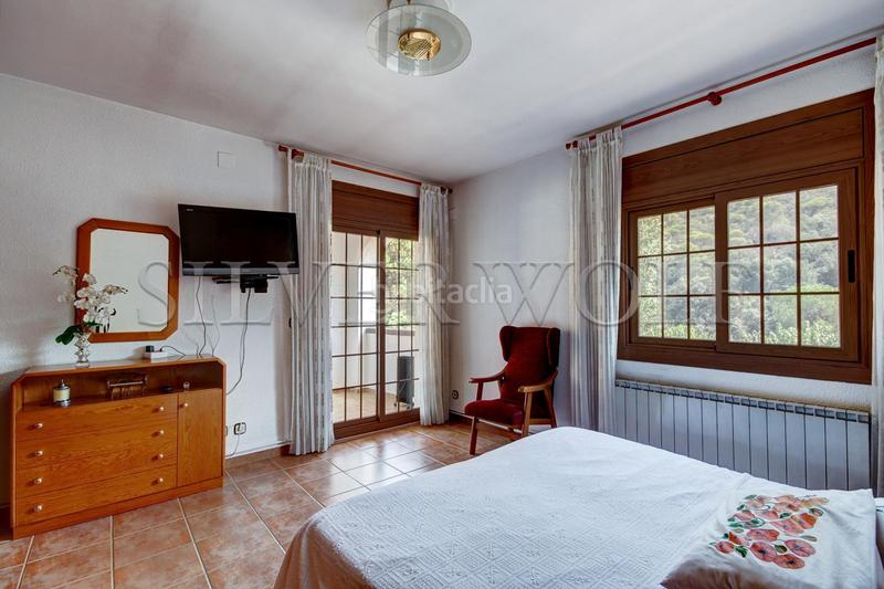 Foto 0019260e-db33-4495-b0e0-17f85a9263dc. Maison avec chauffage parking piscine dans Vilanova del Vallès