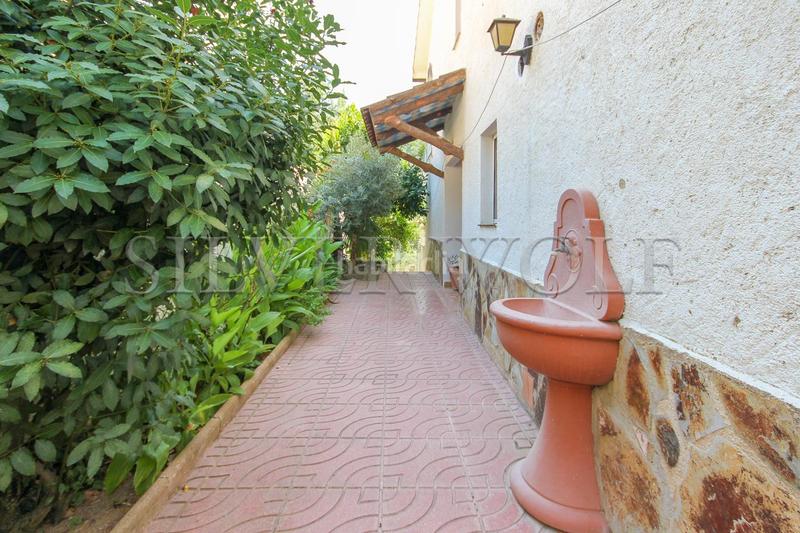 Foto 029d18c7-d0ad-4cb7-b273-1d5bb0be5c12. Maison avec chauffage parking piscine dans Vilanova del Vallès