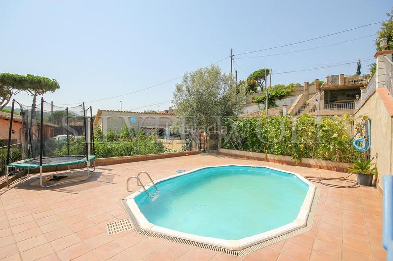 Foto ef5603bb-f8d7-4d6a-a8bb-2a357d68200f. Maison avec chauffage parking piscine dans Vilanova del Vallès