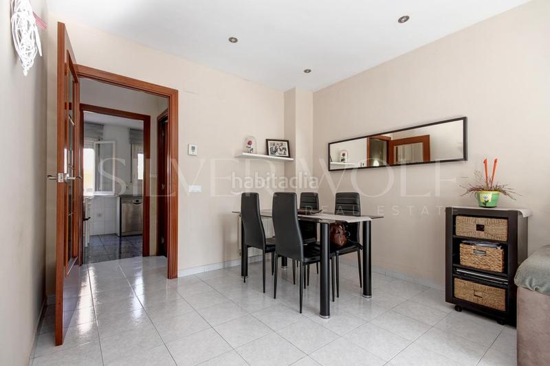 Foto b91d9266-3147-41fb-9736-f7984b18d69f. Casa adosada adosada pero única en Torrent Ballester Viladecans