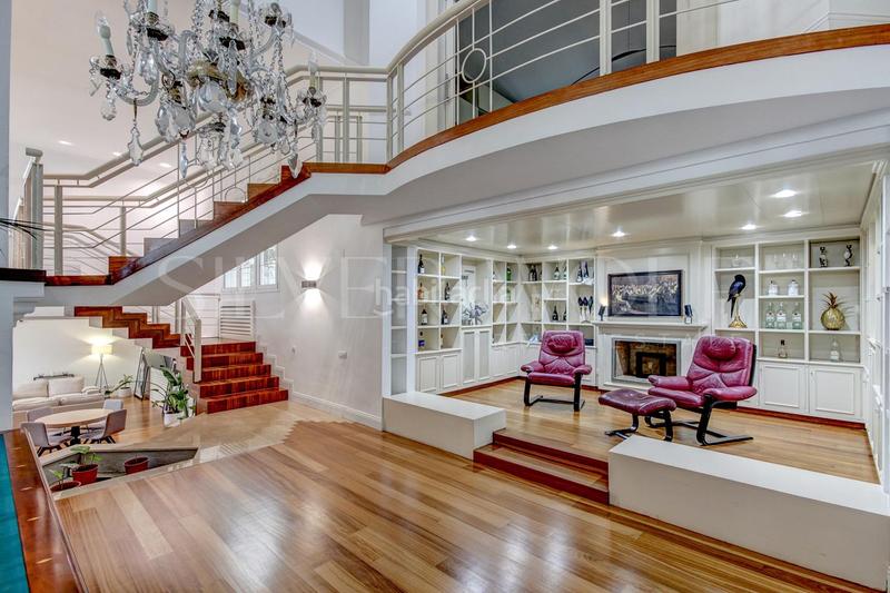 Foto 06a32c90-67fc-4f58-8d70-06394c2f7124. Casa amb calefacció aparcament piscina a Valldoreix Sant Cugat del Vallès