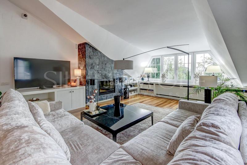 Foto 12a31e6e-345e-4286-a9eb-3a44f5fd010e. Casa amb calefacció aparcament piscina a Valldoreix Sant Cugat del Vallès