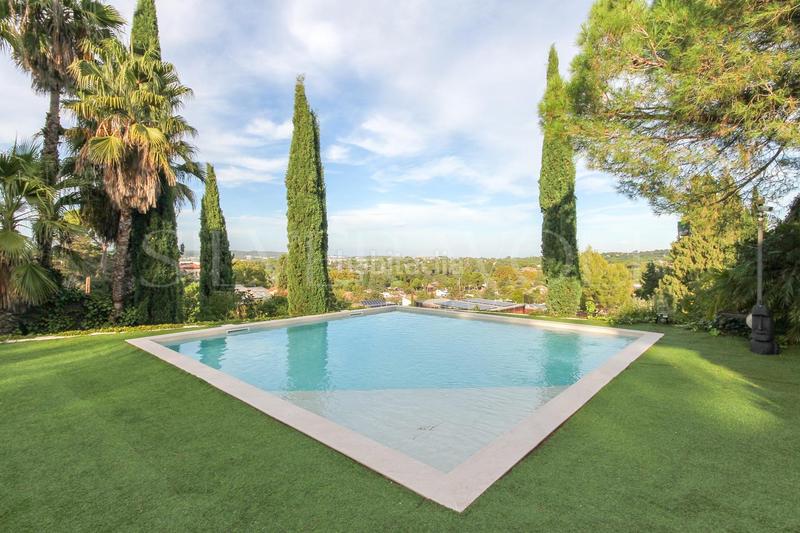 Foto 1bbcf68d-5773-4ffc-a08d-382e16c51b26. Casa amb calefacció aparcament piscina a Valldoreix Sant Cugat del Vallès