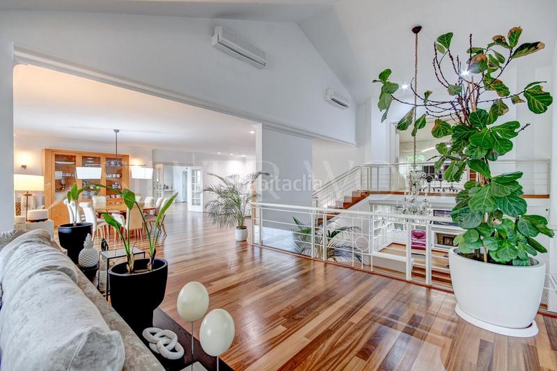 Foto 4322db0c-340f-48c2-9652-ac2ecb019f1b. Casa amb calefacció aparcament piscina a Valldoreix Sant Cugat del Vallès