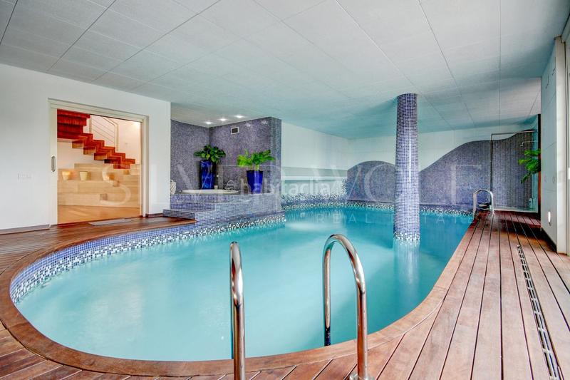 Foto 479dc574-9650-40a4-8798-0b988a8444c1. Casa amb calefacció aparcament piscina a Valldoreix Sant Cugat del Vallès