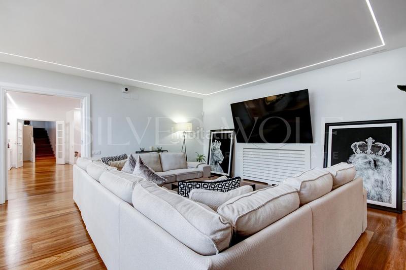 Foto 69ed9a9d-a026-4522-9b83-e9ef3cd8e605. Casa amb calefacció aparcament piscina a Valldoreix Sant Cugat del Vallès