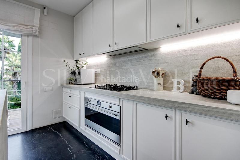 Foto 89df6168-af3d-44fe-ae49-86b29efd0ec3. Casa amb calefacció aparcament piscina a Valldoreix Sant Cugat del Vallès