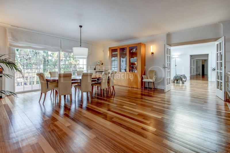 Foto 8ad6eb3e-35c6-42c3-a6f3-5f121a45438c. Casa amb calefacció aparcament piscina a Valldoreix Sant Cugat del Vallès