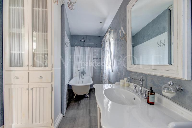 Foto 93e3a613-61d9-4953-a261-cbed89a6bc3d. Casa amb calefacció aparcament piscina a Valldoreix Sant Cugat del Vallès