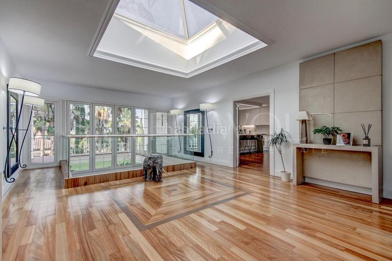 Foto b46f7792-499e-4792-8c7c-9d4759c8ff31. Casa amb calefacció aparcament piscina a Valldoreix Sant Cugat del Vallès