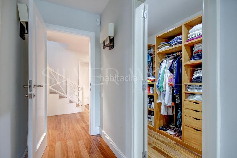 Foto d7edfa69-43cf-4d65-b76f-966ed3e04c7d. Casa amb calefacció aparcament piscina a Valldoreix Sant Cugat del Vallès