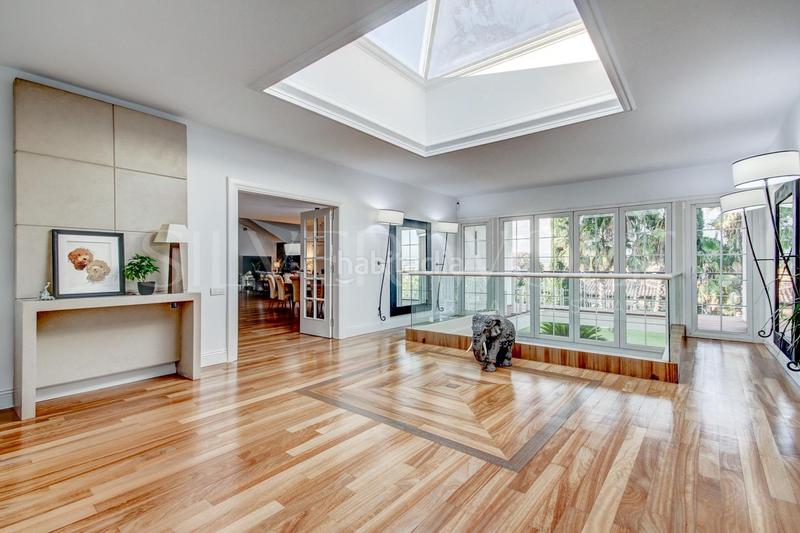 Foto db2a9ebc-b737-482d-8d87-e2884a3f32a2. Casa amb calefacció aparcament piscina a Valldoreix Sant Cugat del Vallès