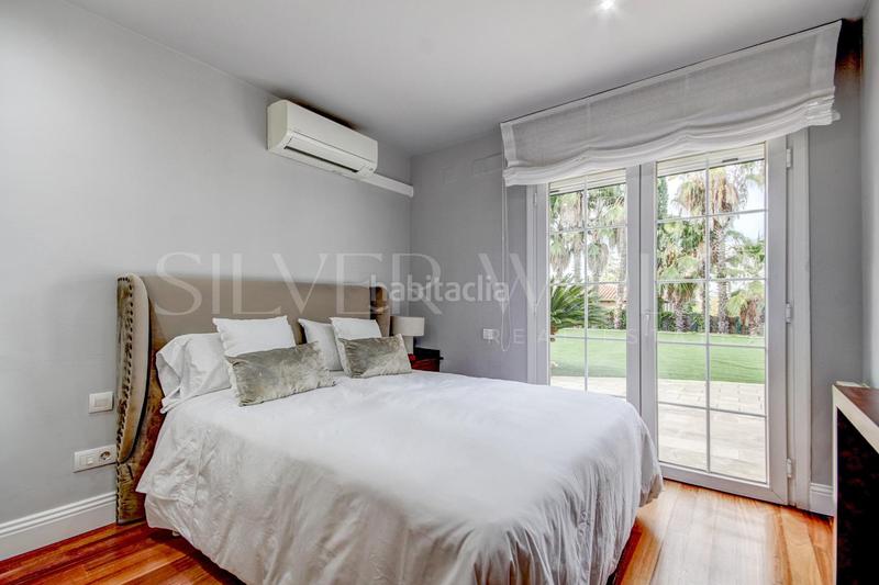 Foto e80a924c-1716-4d4f-bb96-9f230ed79513. Casa amb calefacció aparcament piscina a Valldoreix Sant Cugat del Vallès