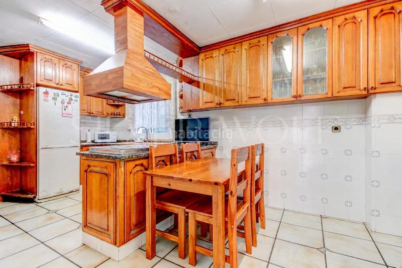 Foto 80707a70-757e-4bb2-8bb8-0e5e2fa6b6b5. Casa amb calefacció aparcament a Urbanitzacions Argentona