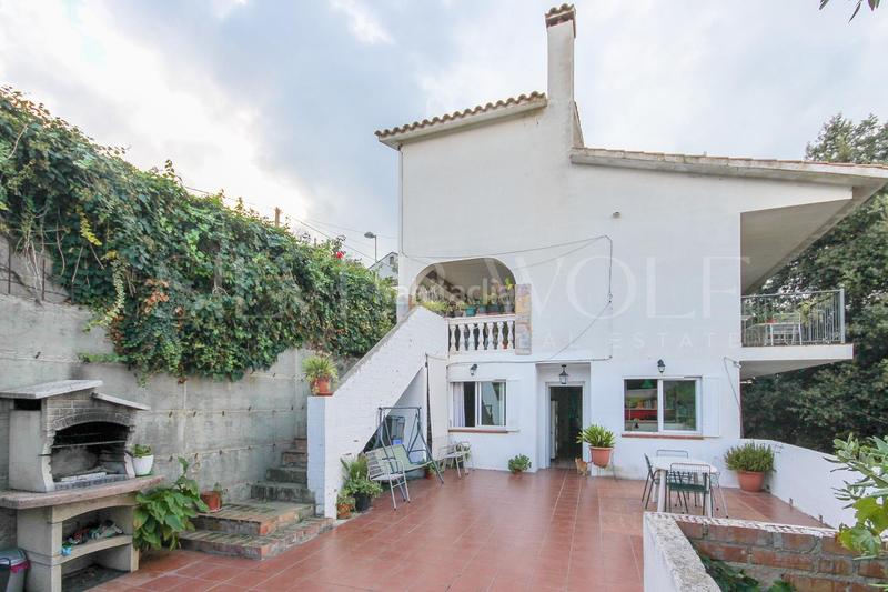 Foto bb868b0f-7133-483c-89d0-263d3cced75d. Haus mit heizung parking in Urbanitzacions Argentona