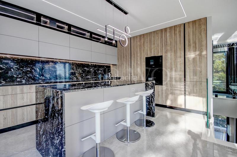 Foto 7e9db200-7d21-4f63-9941-90e7201ec460. Maison avec chauffage parking piscine dans Montmar Castelldefels