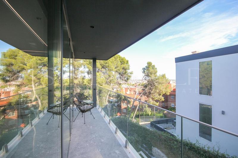 Foto 9e94044a-349f-4a08-99f9-ba15bba45c3c. Maison avec chauffage parking piscine dans Montmar Castelldefels