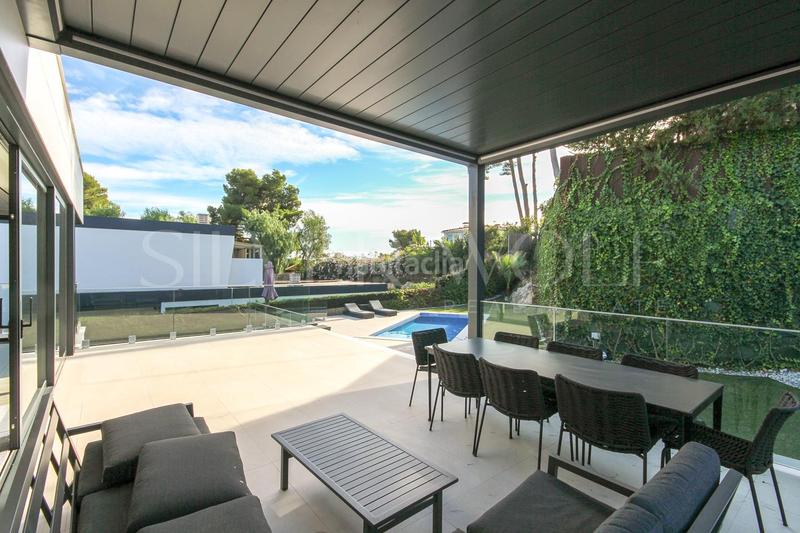 Foto b7b21c55-dc28-43d4-b97a-52482478a402. Maison avec chauffage parking piscine dans Montmar Castelldefels