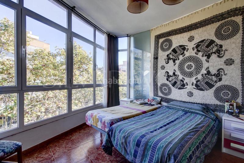 Foto 5e395911-0d1e-40ad-aba2-5f3bfe26c810. Piso luz natural en Centre-Estació Gavà