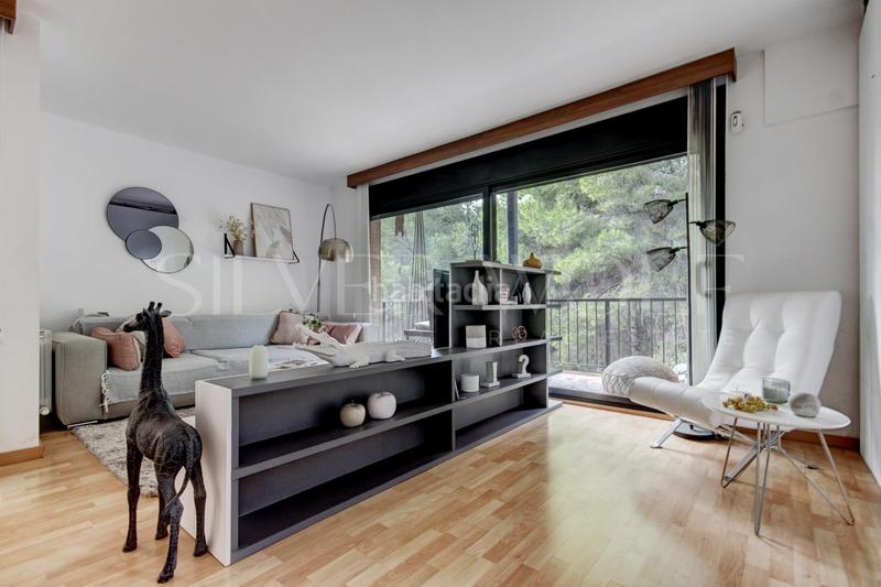 Foto 54bb849c-b65a-495b-810c-4b8279a1e64d. Casa amb calefacció aparcament piscina a Papiol (El)