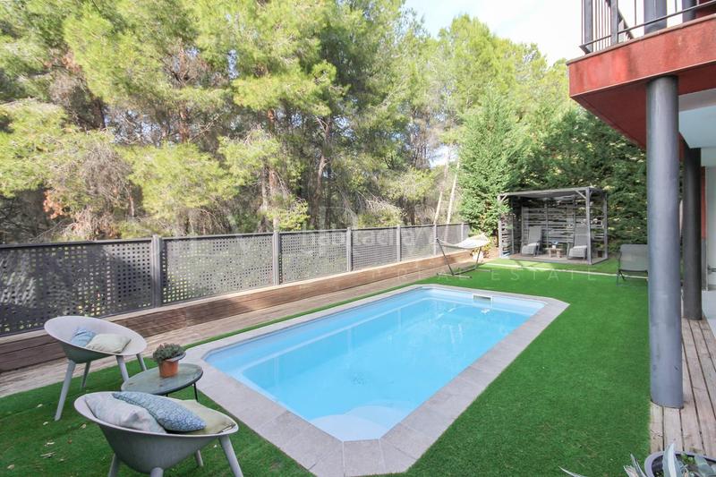 Foto 791d2543-e05e-4387-8593-3437120d1111. Casa amb calefacció aparcament piscina a Papiol (El)