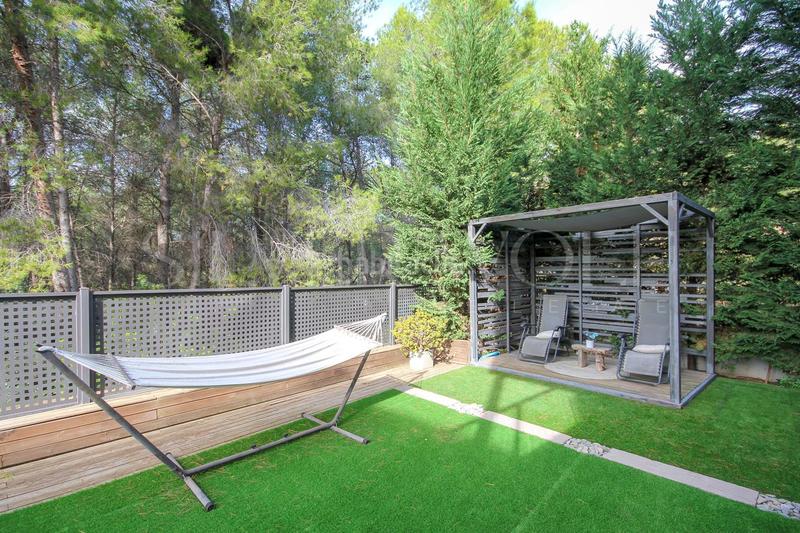 Foto db928ed3-9c5f-49a9-bda4-9d8b736edd0b. Casa amb calefacció aparcament piscina a Papiol (El)