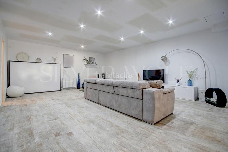 Foto f8d66a67-1d2e-4a5a-83b3-e00a2a2f6ce7. Casa amb calefacció aparcament piscina a Papiol (El)