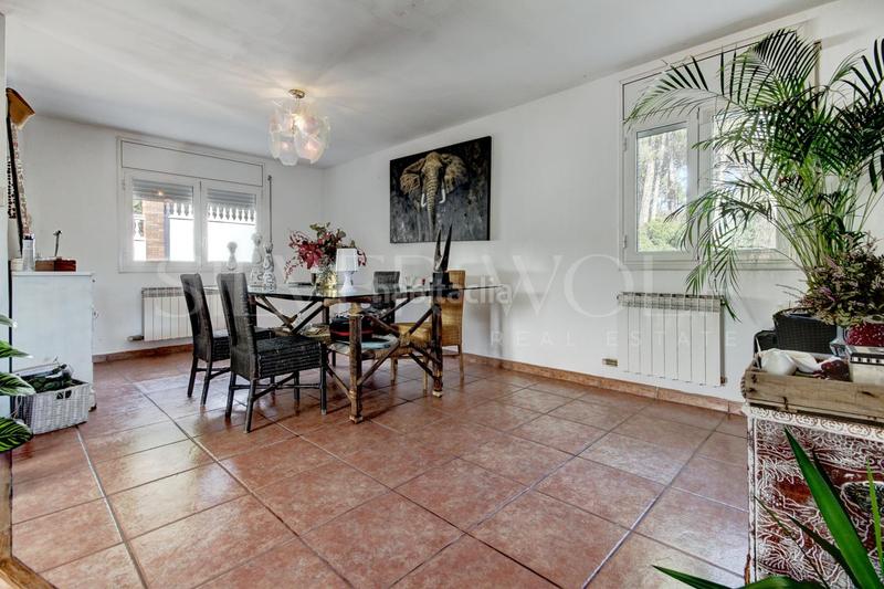 Foto 6d37c5f6-438f-4358-8622-4c53d8ff534a. Casa con riscaldamento parcheggio piscina in Corbera de Llobregat