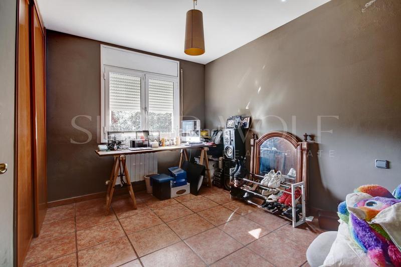 Foto 7e414dab-3f78-4b70-94d0-06016da43e22. Casa con riscaldamento parcheggio piscina in Corbera de Llobregat