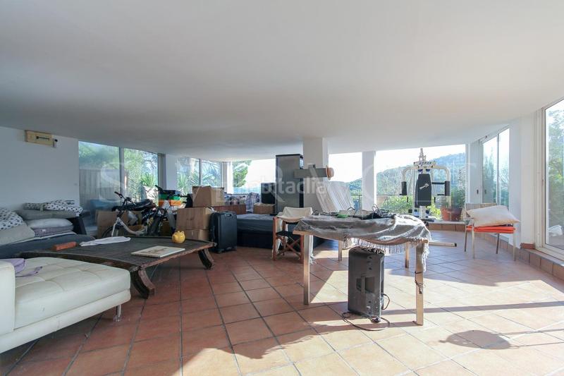 Foto d45e3767-4adb-40b3-a3e3-7201e08c7b8a. Casa con riscaldamento parcheggio piscina in Corbera de Llobregat