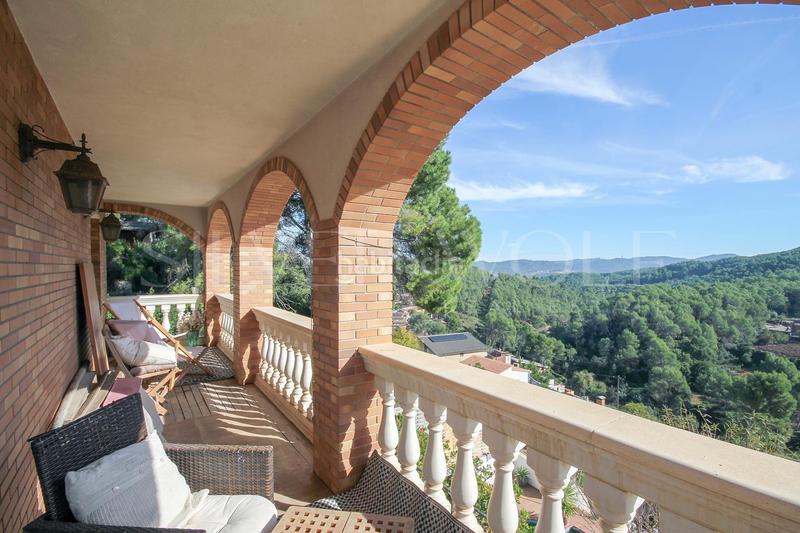 Foto f4e09317-86bb-41af-88d9-fc9e136d3724. Casa con riscaldamento parcheggio piscina in Corbera de Llobregat