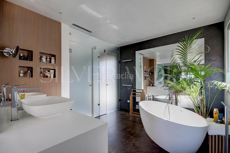 Foto 16014cb5-9477-40bc-b4b6-c1556bf316b6. Casa diamante en la roca en Roca del Vallès (La)