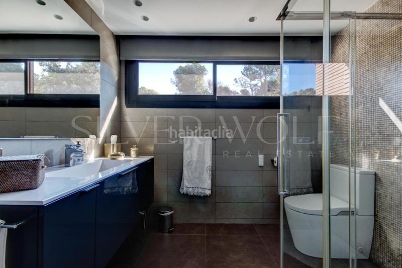 Foto 3dd40710-3f81-4e93-8f81-e6d8b94ddb30. Casa diamante en la roca en Roca del Vallès (La)