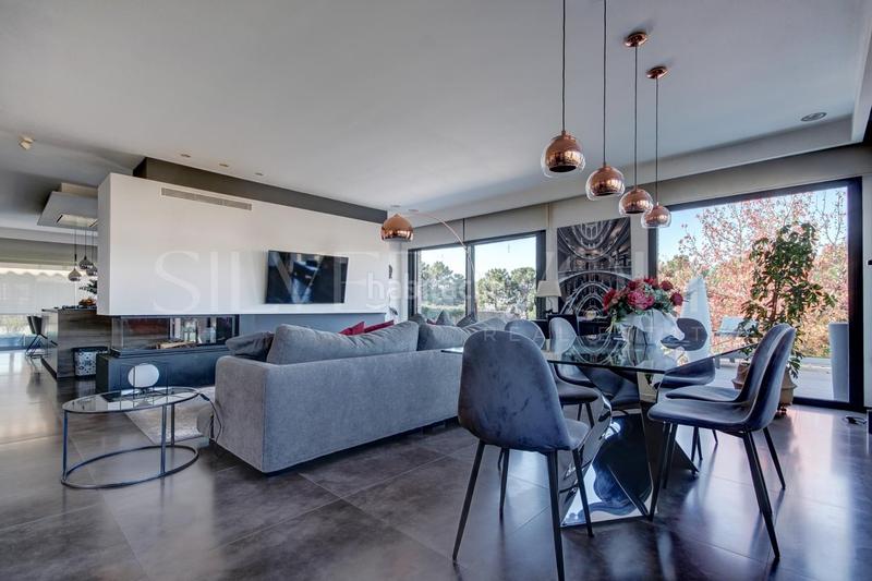 Foto 7dc6cc4c-1480-48d8-8327-3a3f0a3d19f1. Casa diamante en la roca en Roca del Vallès (La)