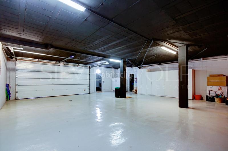 Foto 89c02a8f-c654-420e-a7b0-1e9add679d10. Casa diamante en la roca en Roca del Vallès (La)