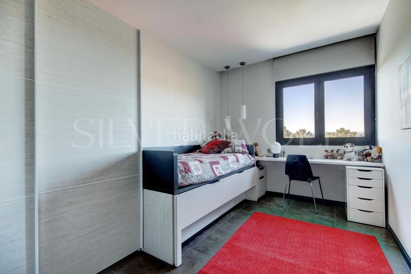 Foto 98593c4b-208c-4d25-a674-64ed332cac7b. Casa diamante en la roca en Roca del Vallès (La)