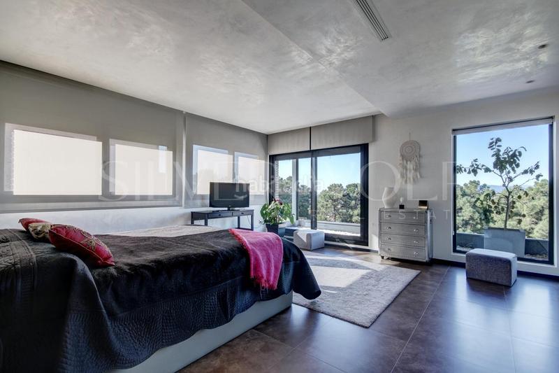 Foto e1293544-54b0-419c-bc4c-c634860994a9. Casa diamante en la roca en Roca del Vallès (La)