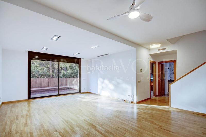 Foto 42745c17-edf0-447d-8007-a77e2492d7de. Towny house with heating parking pool in El Poal Castelldefels