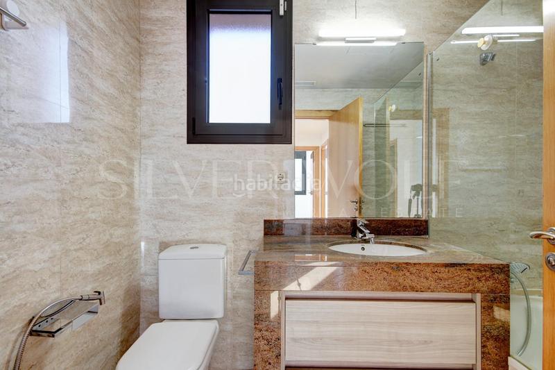 Foto 4554d916-59b7-454a-9cf1-3e93c18d13a8. Towny house with heating parking pool in El Poal Castelldefels