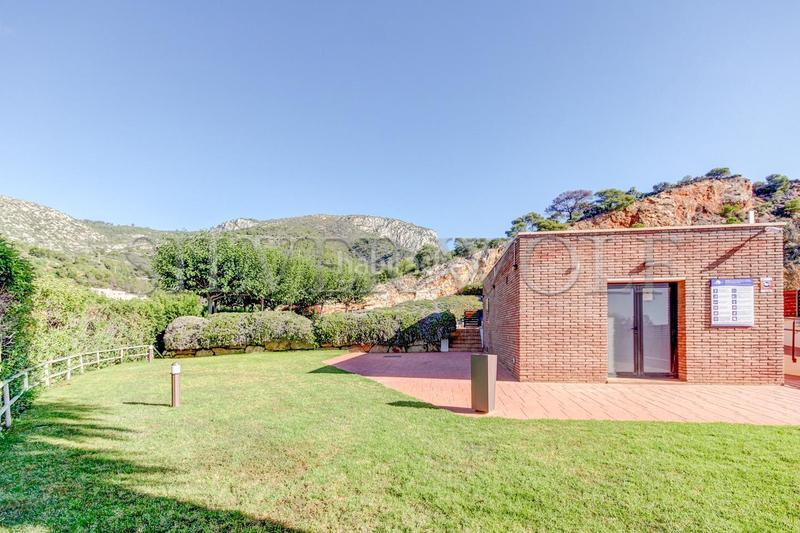 Foto 69f3aeb8-41cf-4649-a65b-06b216b0edcd. Towny house with heating parking pool in El Poal Castelldefels